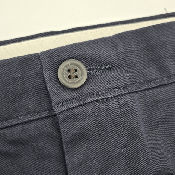 NWT Dockers Easy Khaki Cladsic Fit Pleated Wrinkle-Free Pants, Mens 36x30, Navy - Picture 8 of 16